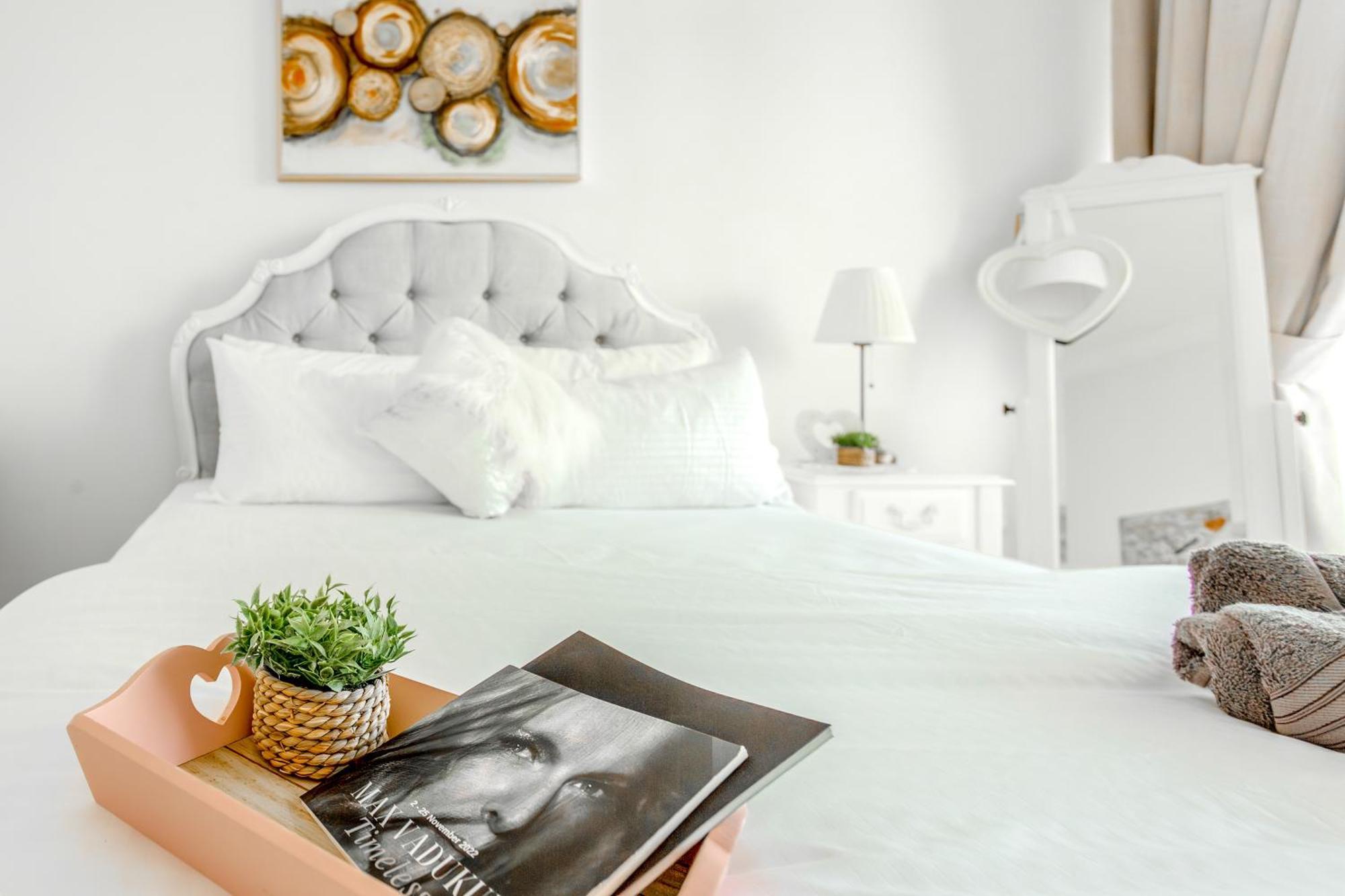 Elegant 2 Bedroom In Marina- Just 1 Min Walk From Jbr Appartement Dubaï